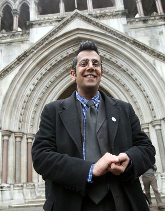Simon Singh at the High court, London, Britain - 23 Feb 2010