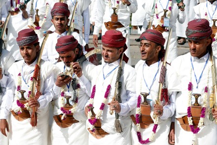 Yemeni Grooms Wearing Traditional Wedding Attires Editorial Stock Photo ...