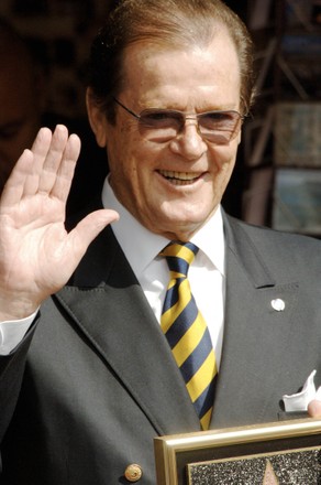 Sir Roger Moore receives a star on the Hollywood Walk Of Fame in Hollywood, Ca, California, USA - 11 Oct 2007