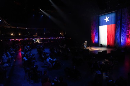 Jack Ingram in concert, Austin, Texas, USA - 11 Dec 2020