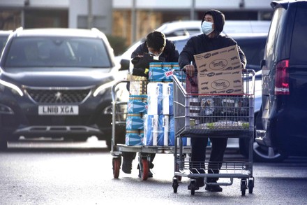 Shoppers Stand Queue Costco Chingford North Editorial Stock Photo 