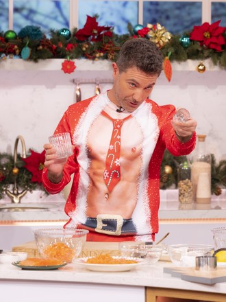 'This Morning' TV Show, Christmas Day Special, London, UK - 25 Dec 2020