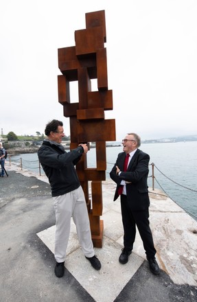 Sir Antony Gormley with his latest work 'Look ll ' on West Hoe Pier,  Plymouth, UK - 22 Sep 2020