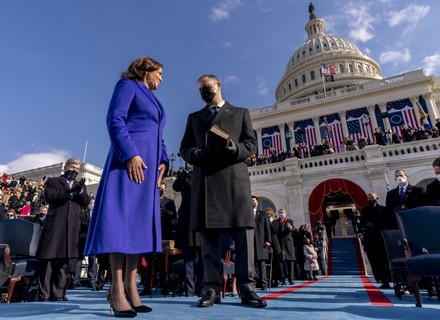 Kamala Harris Turns Hug Her Husband Editorial Stock Photo - Stock Image ...