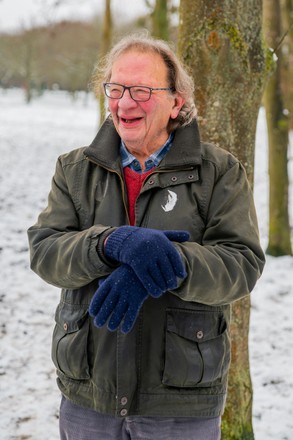 Exclusive - Larry Sanders out and about, Oxford, UK - 24 Jan 2021