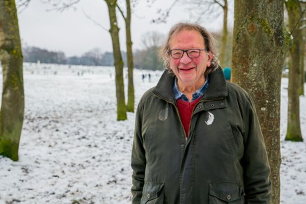 Exclusive - Larry Sanders out and about, Oxford, UK - 24 Jan 2021