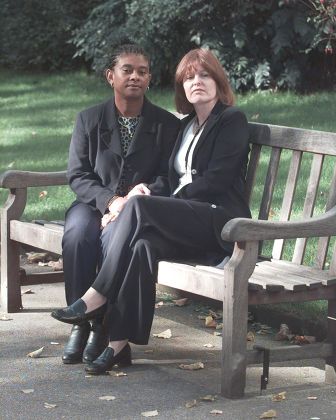 Women Of The Year Lunch 1998. Linda Mccartney Was Named 'women Of The Year'. Picture Shows : Doreen Lawrence Mother Of Murder Victim Stephen & Frances Lawrence Widow Of The Late Murdered Headmaster Philip Lawrence Were Guests At The 'empty Chair'