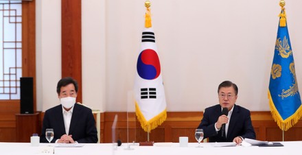 Moon meets ruling party leaders, Seoul, Korea - 19 Feb 2021