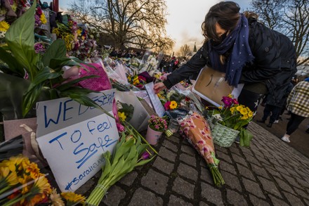 Remembrance vigil at the Clapham Common Bandstand for Sarah Everard ...