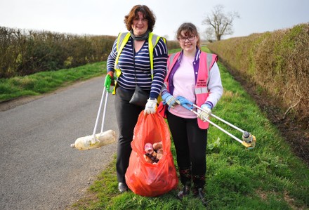 Picking litter for Lent, Fairford, Gloucestershire, UK - 03 Apr 2021