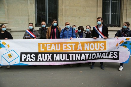 Campaign water protest, Paris, France - 14 Apr 2021