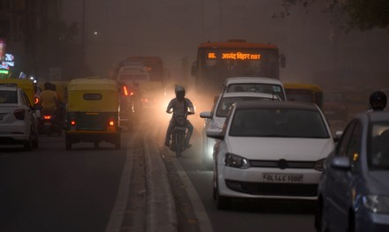 Dust Storm Hits Delhi-NCR; Light Rain In Several Areas, New Delhi ...