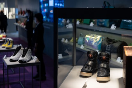 yeezy grammy worn