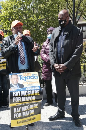New York City Mayoral Candidate Ray McGuire Campaigns, Harlem, New York, USA - 26 Apr 2021