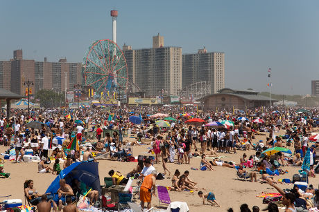 __COUNT__ Memorial Day 2010 at Coney Island, Brooklyn, New York ...