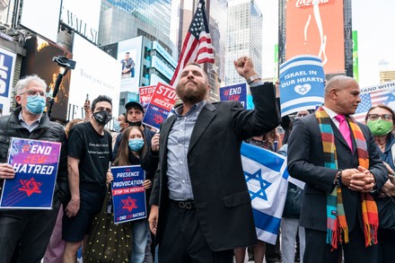 NY: Rally in support of Israel against Palestinian terrorists, New York, United States - 12 May 2021