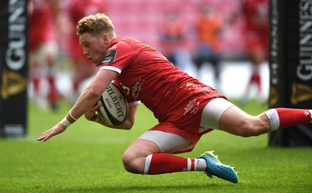 Angus Obrien Scarlets Scores Try Editorial Stock Photo - Stock Image