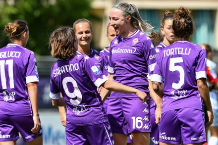 Antonio Cincotta (Head Coach Fiorentina Femminile) with the team during ACF  Fiorentina Femminile vs