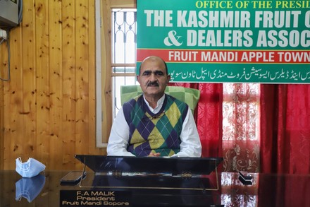 Daily Life In Jammu And Kashmir, Sopore, India - 17 May 2021