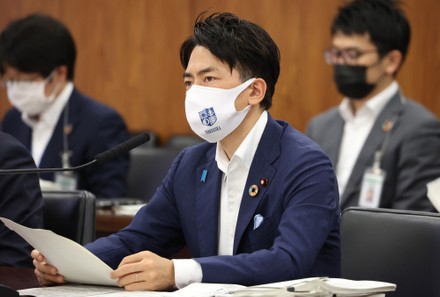 Japanese Environment Minister shinjiro Koizumi recovered from surgery to renove appendix, Tokyo, Japan - 20 May 2021