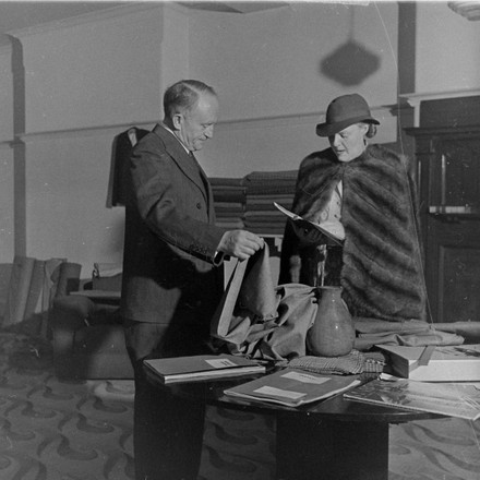 55 Dorothy thompson Stock Pictures, Editorial Images and Stock Photos