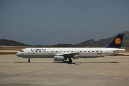 14 Airbus a321 131 Stock Pictures, Editorial Images and Stock Photos ...