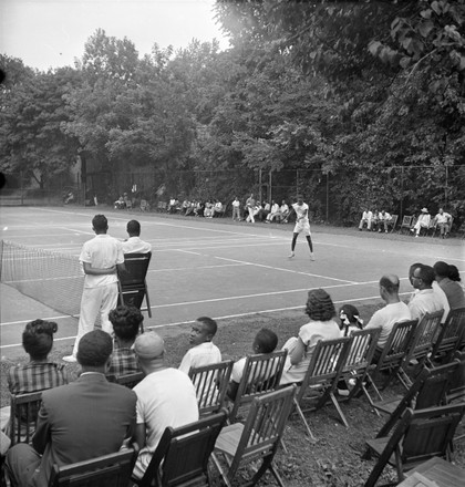 1,000 1940s tennis Stock Pictures, Editorial Images and Stock Photos