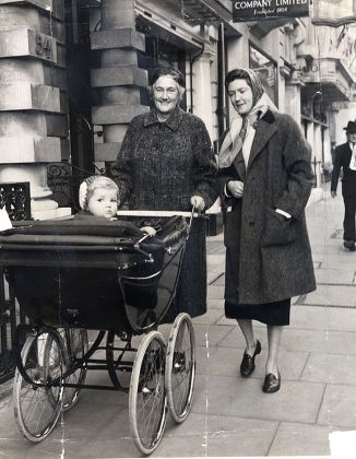 Lady Dorothy Mcmillan Pushes Timothy Heath Editorial Stock Photo ...