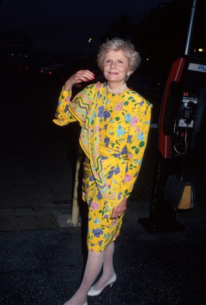 20 Barbara billingsley Stock Pictures, Editorial Images and Stock