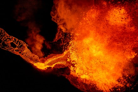 Fagradalsfjall Volcano Erupts Reykjavik Iceland 08 May 2021 Stock Pictures Editorial Images