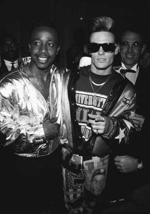 Popular American recording artists MC Hammer (born Stanley Kirk Burrell) (left) and Vanilla Ice (born Robert Matthew Van Winkle) pose together during the Grammy Awards at Radio City Music Hall, New York, New York, February 20, 1991.