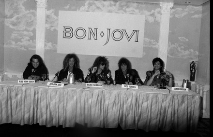 Jon Bon Jovi, Richie Sambora, David Bryan, Alec John Such, and Tico Torres