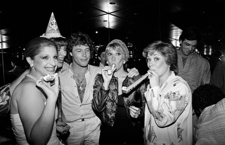 Julie Budd, Maureen McGovern, Andy Gibb, Marilyn Michaels, and Donna Pescow