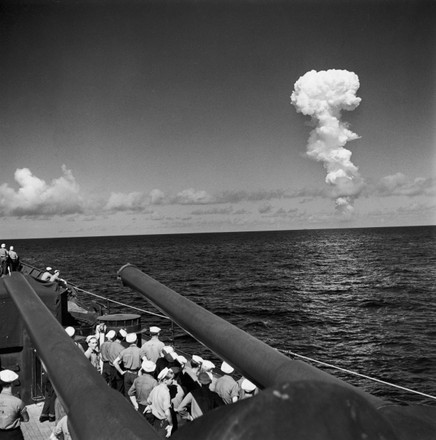 13 Atomic bomb explosions Stock Pictures, Editorial Images and Stock ...