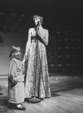 Actress Shirley Maclaine Her Daughter Stephanie Editorial Stock Photo