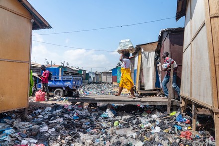 57 Slums in ghana Stock Pictures, Editorial Images and Stock Photos ...