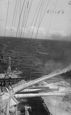 22 Battleship firing guns Stock Pictures, Editorial Images and Stock ...