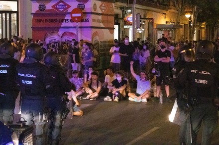 750 Madrid riots Stock Pictures, Editorial Images and Stock Photos ...