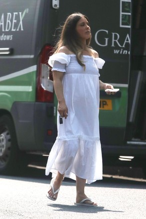 Exclusive - Louise Thompson out and about, Chelsea, London, UK - 21 Jul 2021
