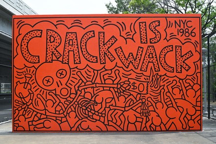 Keith Harings 1986 Mural Crack Wack Editorial Stock Photo - Stock Image ...