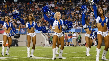 2,000 Dallas cowboys cheerleader Stock Pictures, Editorial Images and ...