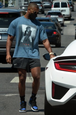 michael b jordan wearing jordans