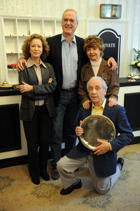 Fawlty Towers Reunion: Connie Booth John Cleese Andrew Sachs And Prunella Scales Jeremy Selwyn 06/05/2009