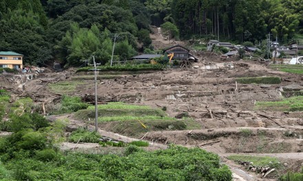 1,000 Landslide in japan Stock Pictures, Editorial Images and Stock ...