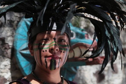 Woman Prehispanic Clothing Performs Ceremonial Ritual Editorial Stock ...