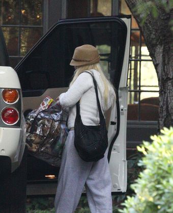 Christina Aguilera leaving a friend's house, Los Angeles, America - 12 Oct 2010