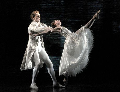 'Invitas Invitam' performed by the Royal Ballet at The Royal Opera House, London, Britain - 14 Oct 2010