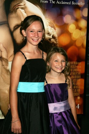 Hailey McCann and sister Tatum McCann arrive for the premiere of "The Time Traveler's Wife" at the Ziegfeld Theatre in New York on August 12, 2009.