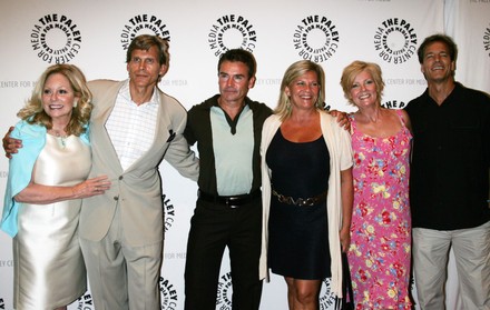 (L-R) Tina Sloan, Grant Aleksander, Kurt McKinney, Kim Zimmer, Ellen Dolan and Bradley Cole arrive for the Goodbye to "Guiding Light", 72 Years Young event at the Paley Center for Media in New York on August 19, 2009.
