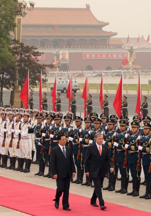 Germany's President Kohler and Chinese counterpart Hu attend welcoming ceremony in Beijing, China - 17 May 2010